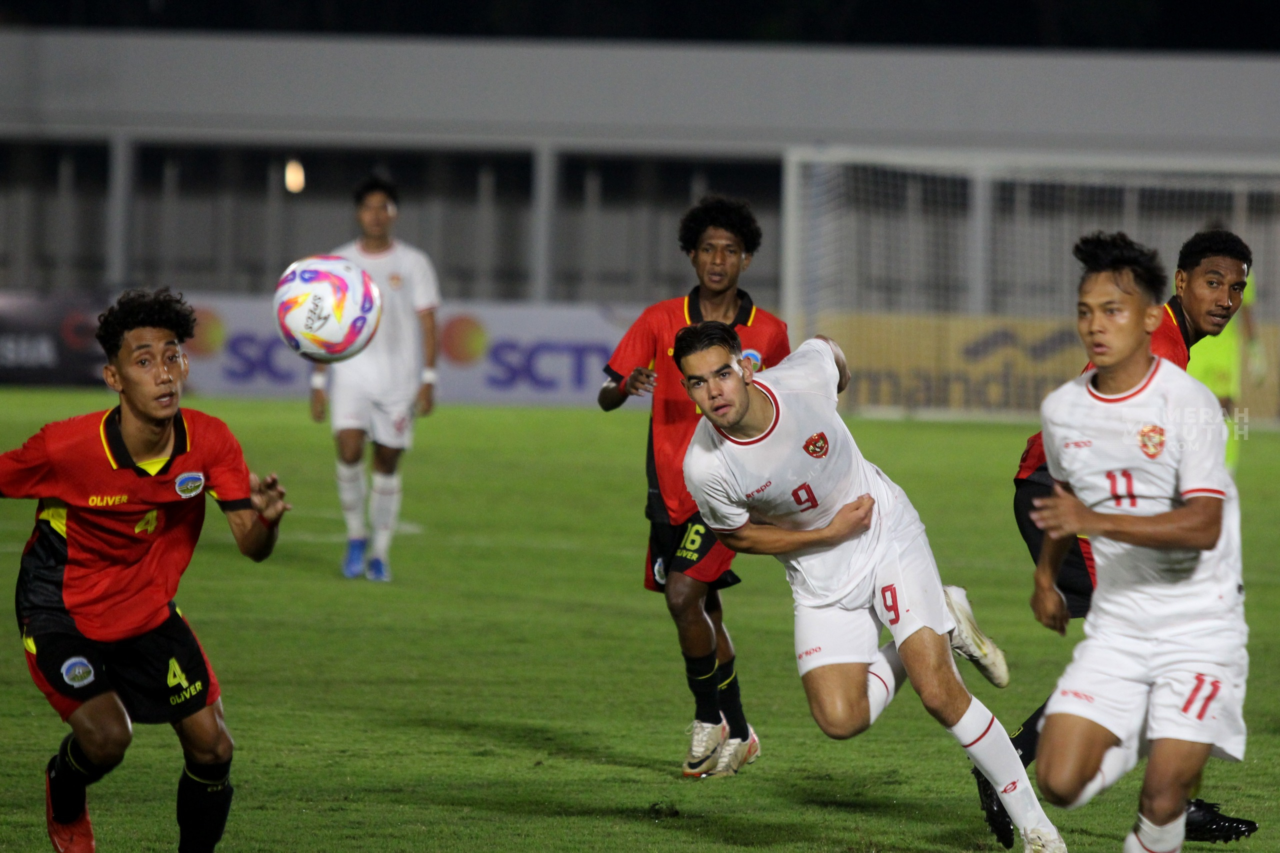 Jens Raven dan Afrisal Bawa Skuad Garuda Unggul di Babak Pertama
