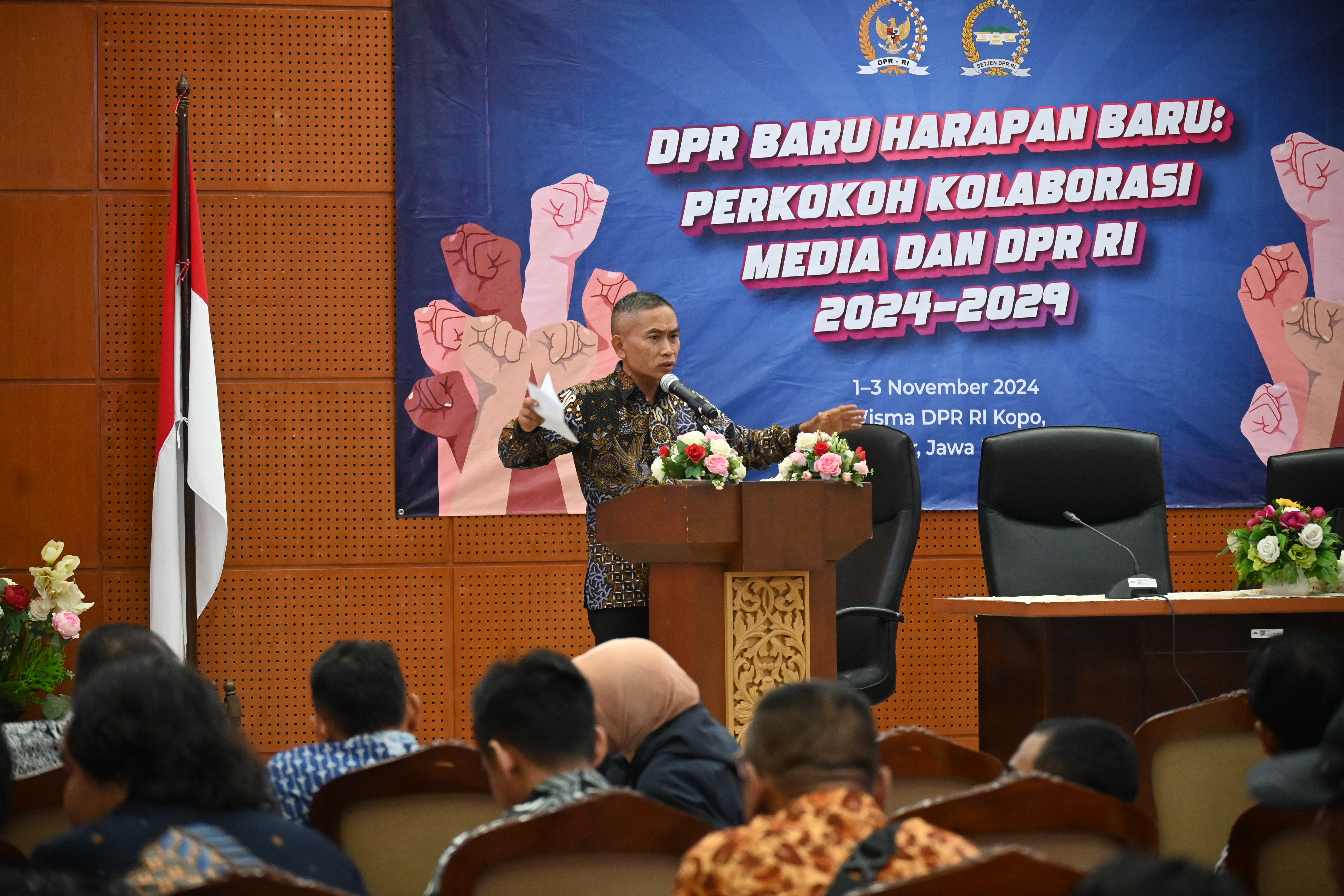 Legislator NasDem Singgung 'Partai Cokelat' dalam Rapat dengan Panglima TNI