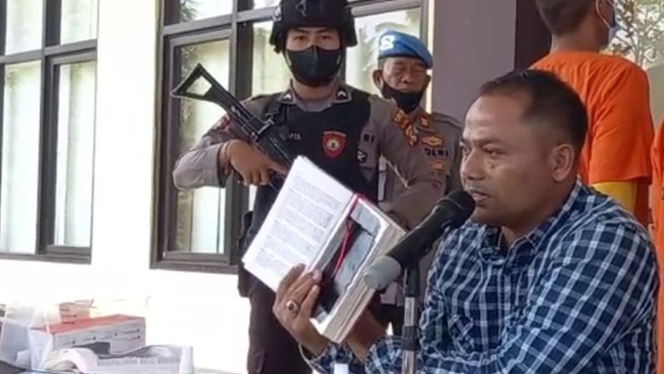 Diciduk Polisi, Penjaga Sekolah di Mataram Simpan Sabu-sabu dalam Buku Perpustakaan