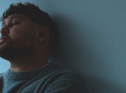  James Vickery Mulai Babak Baru Karier Musiknya lewat ‘Hotel Lobby’