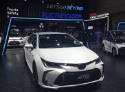 Melihat Lebih Dekat Kendaraan Elektrifikasi Toyota di Jakarta Auto Week