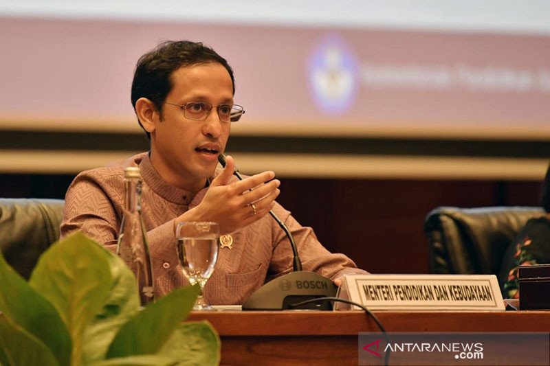 Menteri Pendidikan dan Kebudayaan (Mendikbud) Nadiem Makarim dalam peluncuran kebijakan Merdeka Belajar episode III tentang perubahan mekanisme dana BOS di Jakarta. ANTARA/HO-Humas Kemendikbud/pri.