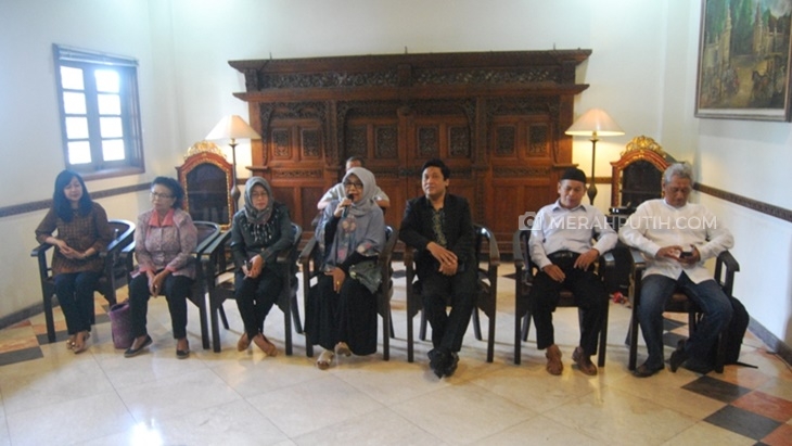 Pernikahan Kahiyang Gunakan Lima MC