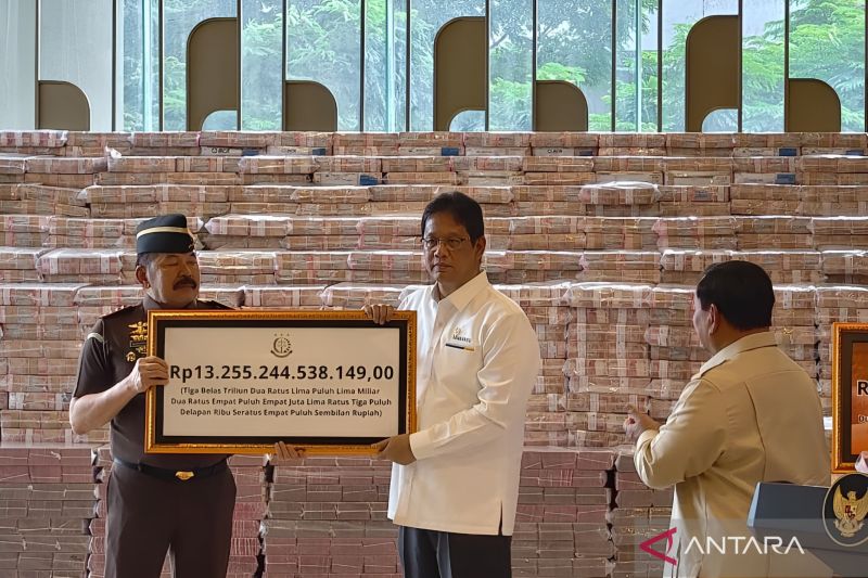 Prabowo Jadi Saksi Penyerahan Uang Sitaan Korupsi Rp 13,2 T dari Wilmar Group CS ke Negara