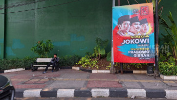 Spaduk Ucapan Terima Kasih Kepada Presiden Jokowi di Jakarta