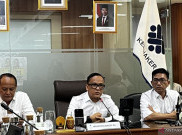 Alasan Kemenaker Tertibkan Penahanan dan Tebus Ijazah oleh Pengusaha