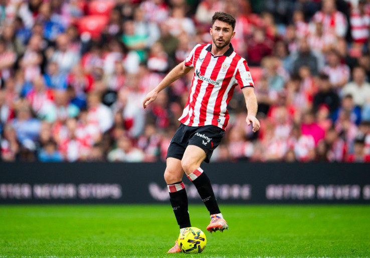 Aymeric Laporte Sempat Ajukan Diri ke Barcelona, Hansi Flick Pilih Bertahan dengan Skuad Sekarang