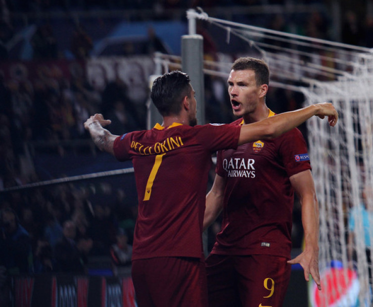 Roma Menang Besar, Edin Dzeko Ditahbiskan Juru Gedor Spesialis Malam