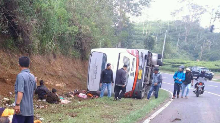 Tanjakan Emen, Jalur Tengkorak yang Kerap Dilintasi Kisah Mistis