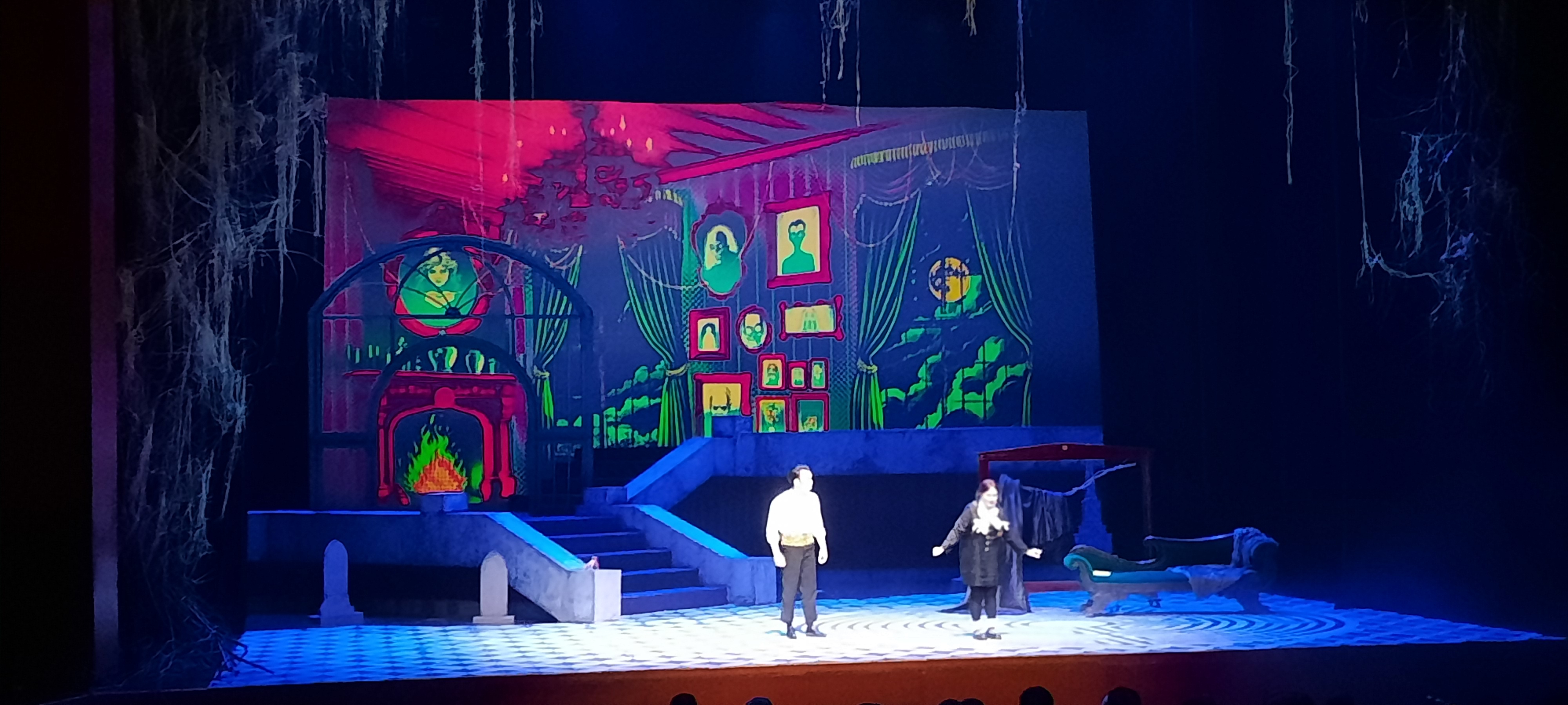 Pemeran Gomez Addams di The Addams Family Musical Ingin Pentas di Amerika