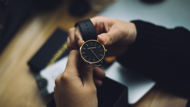 Memilih Jam Tangan Berdasarkan Jenis Bahannya