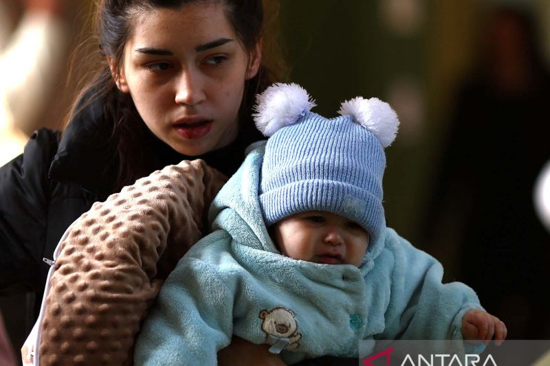Bantu Anak-Anak Ukraina, Pemenang Hadiah Nobel Perdamaian Asal Rusia Lelang Medali