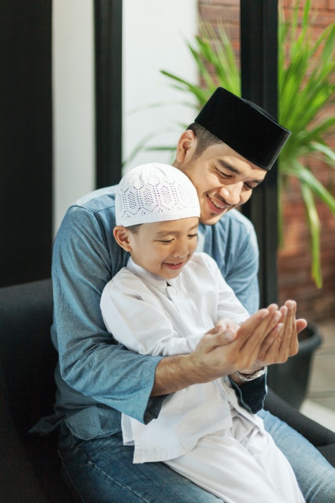 Allianz Syariah memberikan akses wakaf tunai. (Foto Ist)