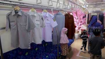 Mengunjungi Mini Museum JALITA KRL Seri 8500 di Stasiun Jakarta Kota