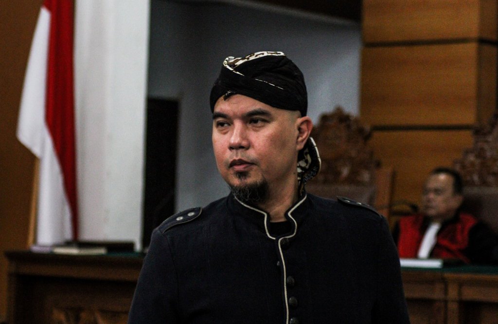 Ahmad Dhani saat menjalani sidang di PN Jaksel
