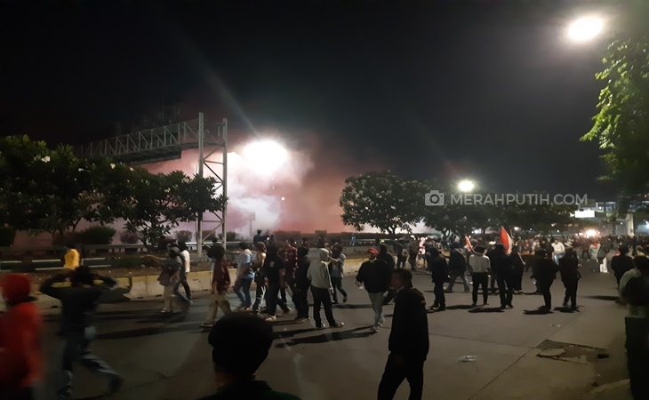 Polisi Pukul Mundur Pelajar dari Slipi ke Pejompongan