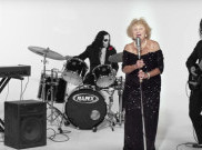Dahsyat! Vokalis Band Death Metal Ini Seorang Nenek Berusia 96 Tahun