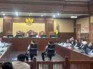 Bersaksi di Sidang Hasto, Kusnadi: Bukan Handphone, Tapi Pakaian yang Ditenggelamkan usai Larung