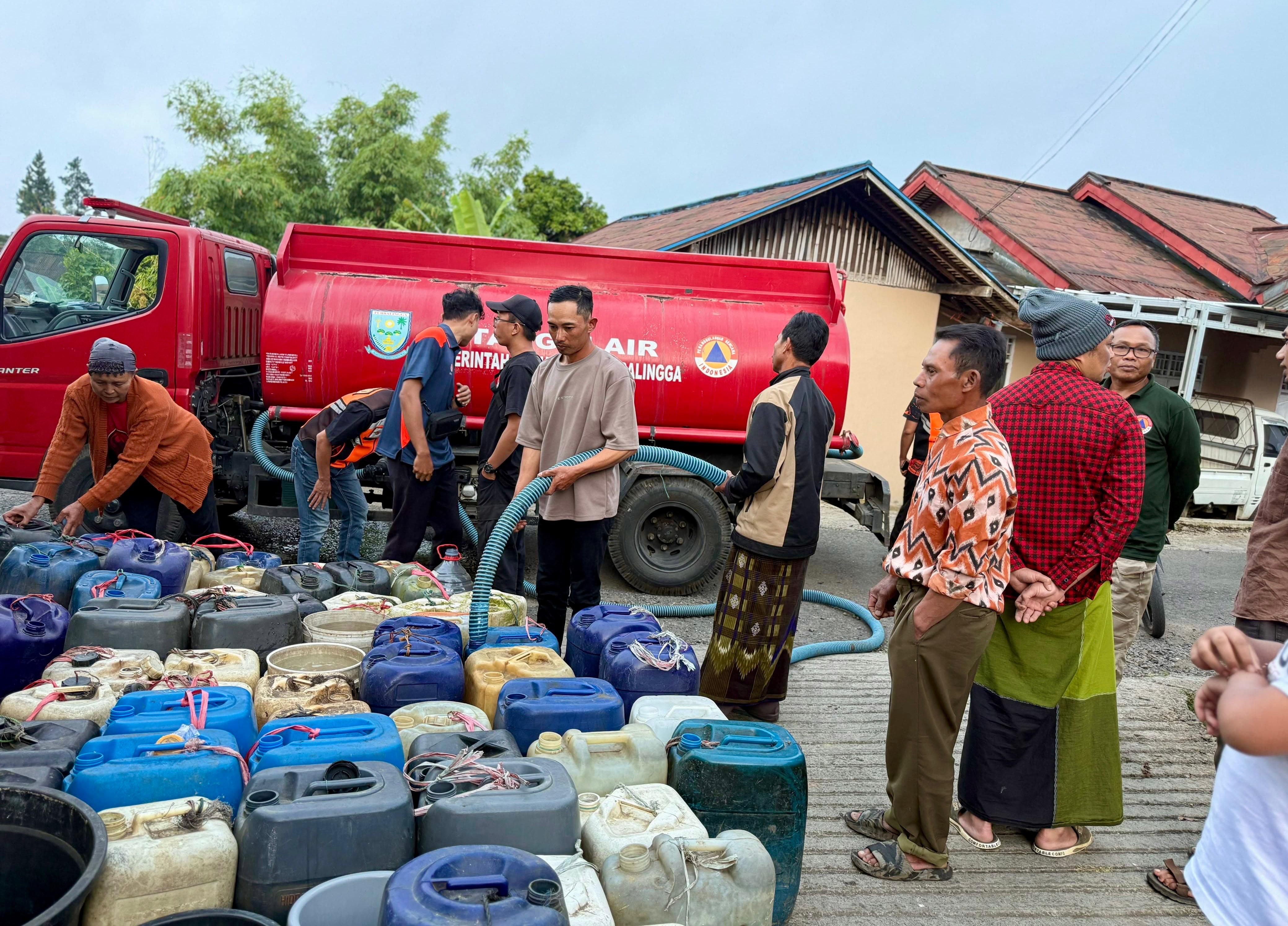 Puncak Musim Kemarau Panjang, Jateng Salurkan 6,8 Juta Liter di 25 Daerah Kesulitan Air