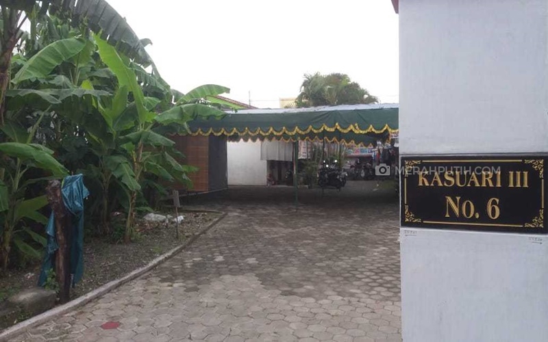  Empat Keluarga Jokowi di Solo Jadi Satu Nyoblos di TPS Ini