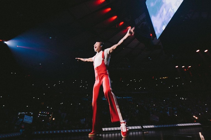 Harry Styles Menerima Penghargaan Akting di 'My Policeman'