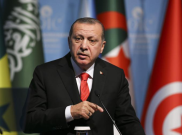 [Hoaks atau Fakta]: Presiden Turki Cium Tangan Presiden AS