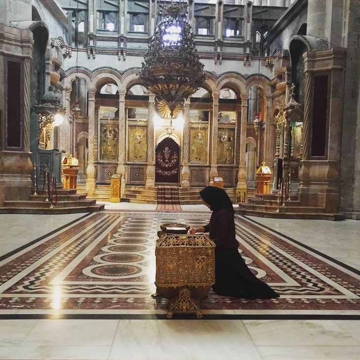 Gereja Makam Kudus terletak di Kota Lama Yerusalem dan dipercaya sebagai tempat Yesus disalibkan. (Foto: instagram.com/nathancolquhoun)