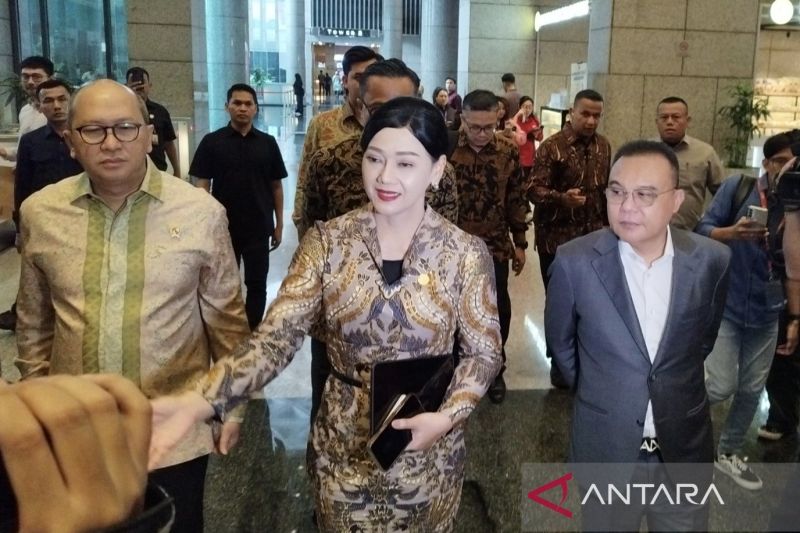 Dasco, Danantara dan OJK Cek IHSG dan Nilai Tukar Rupiah di BEI