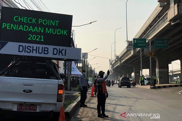 Pos "checkpoint" di wilayah Jakarta Timur dalam periode larangan mudik lebaran. ANTARA/HO-Sudinhub Jaktim/am.