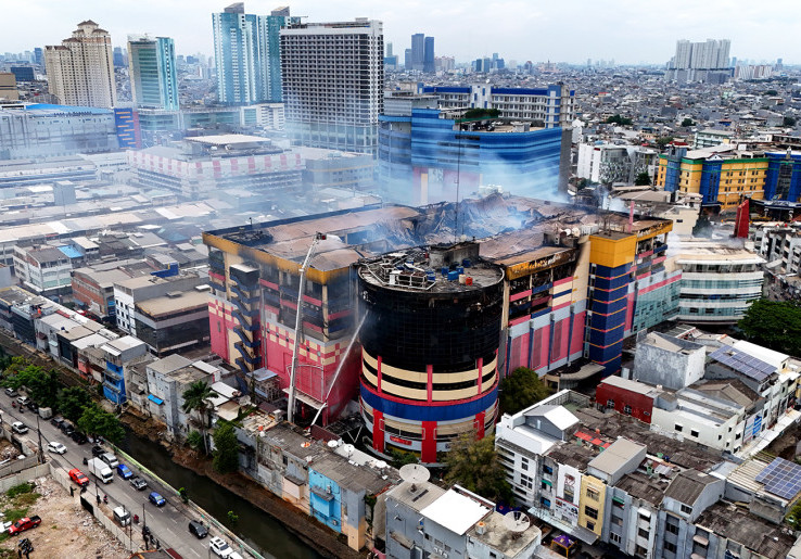 Polisi Umumkan 8 Korban Kebakaran Glodok Plaza  Tidak Dapat Teridentifikasi, Pemeriksaan Dihentikan