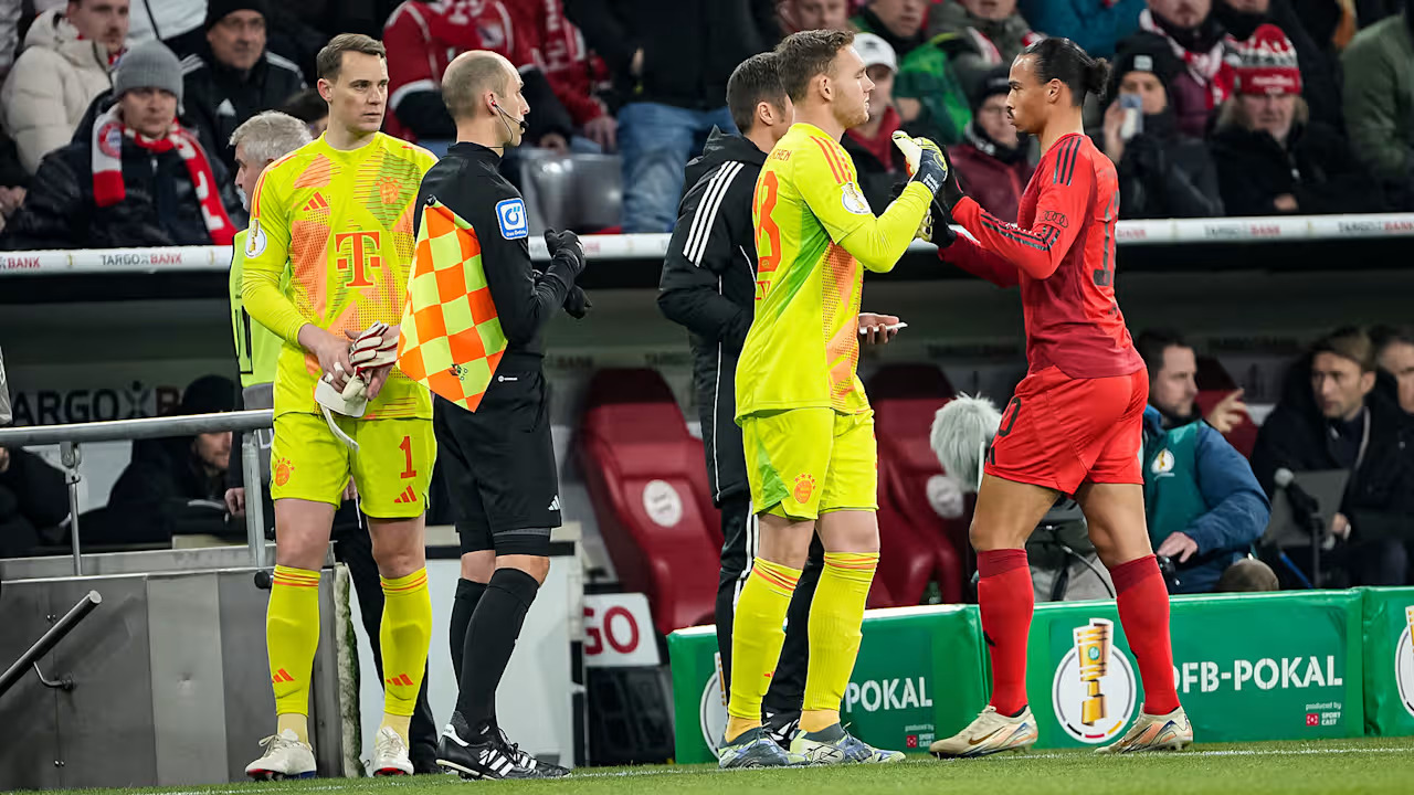 Dapat Kartu Merah, Manuel Neuer Dilarang Main 2 Pertandingan