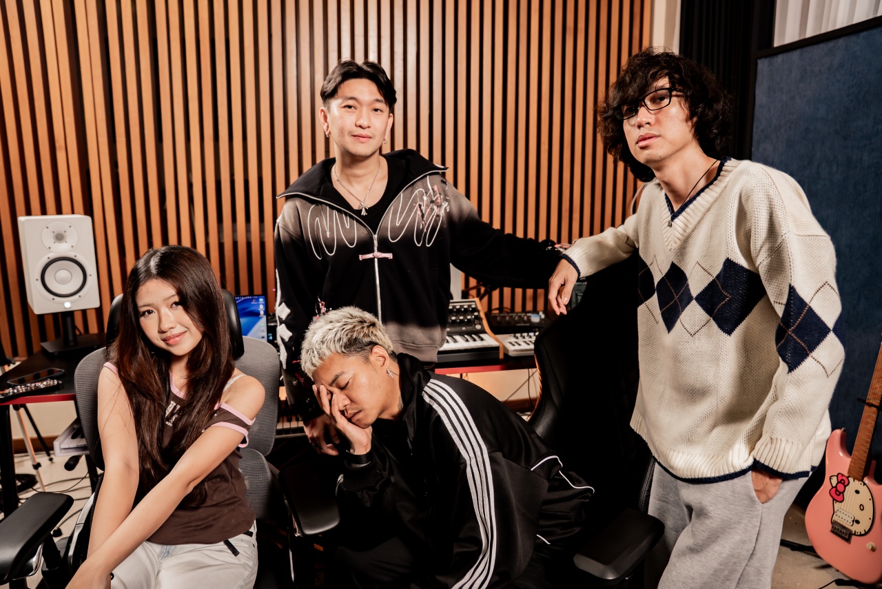 'Escape', Penanda Kembalinya Weird Genius setelah Hiatus