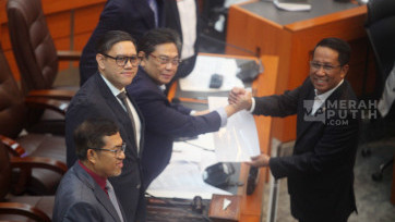 Komisi I DPR dan Menteri Hukum Setujui RUU TNI Dibawa ke Rapat Paripurna DPR