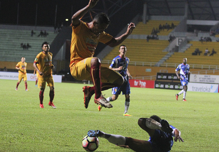 Sriwijaya FC Tidak Ingin Buru-Buru Cari Pengganti Lessa