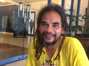 Ivan Nestorman, Dari Ngamen di Bus Kota hingga Manggung ke Berbagai Benua