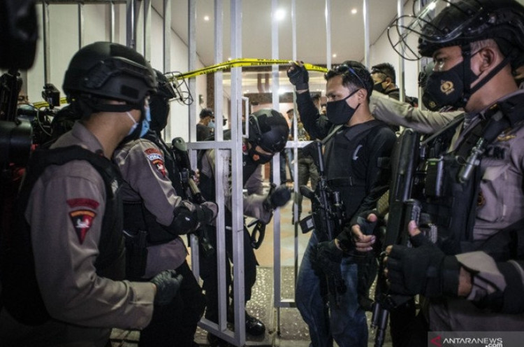 Polisi Punya Waktu 21 Hari Tentukan Status Hukum Munarman dalam Pidana Terorisme