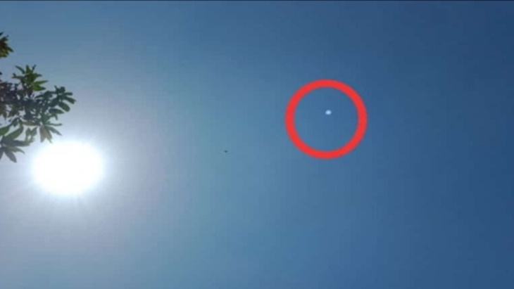  Viral Benda Warna Putih Mendekati Matahari di Langit Soloraya, Apakah Itu?