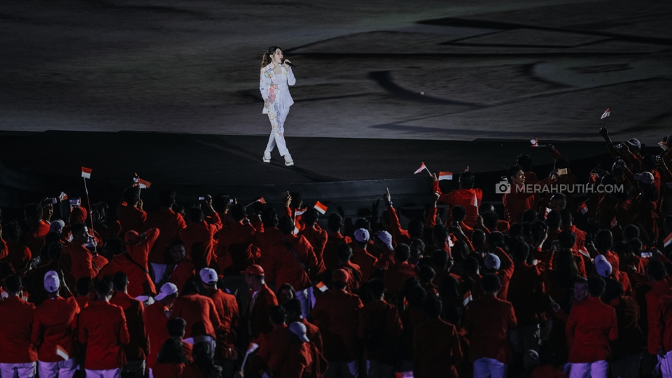via valen saat tampil di asian games