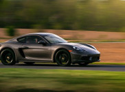 Porsche perluas kerjasama dengan Apple