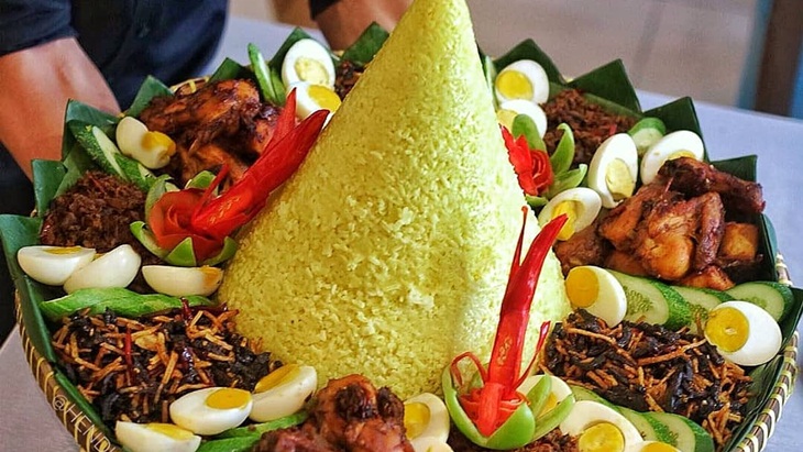 Resep Nasi Tumpeng, Bisa Jamu Teman saat Ulang Tahun
