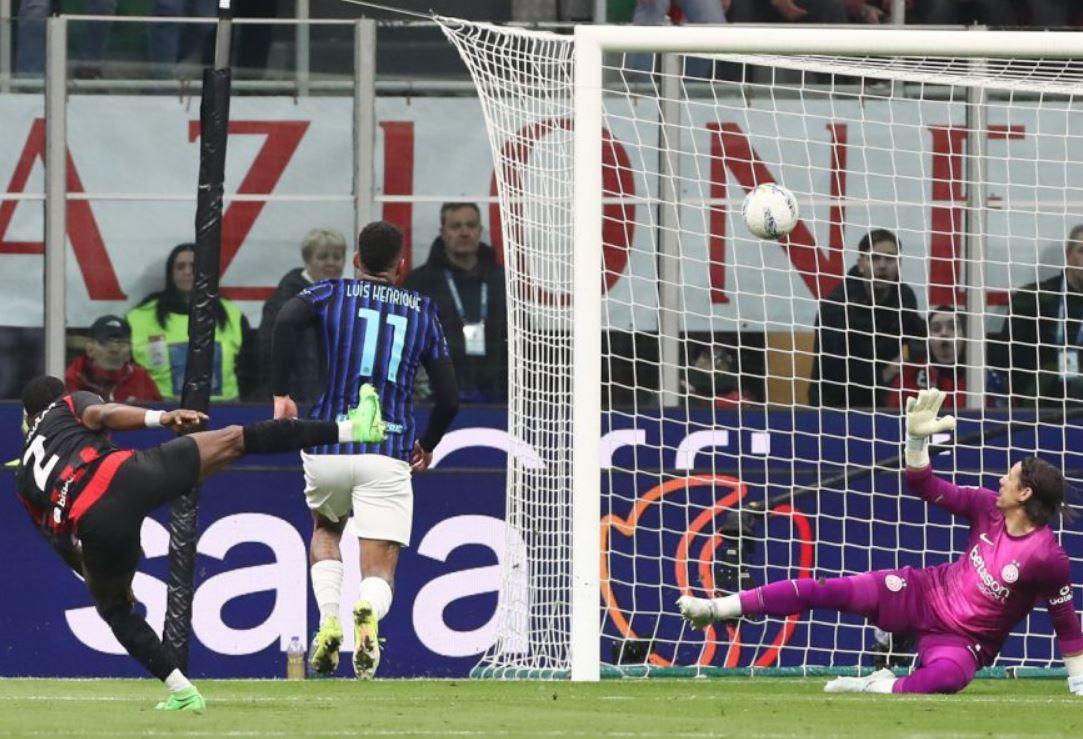 Inter Takluk di Derbi Della Madonnina, Milan Pepet Klasemen. Scudetto Memanas!