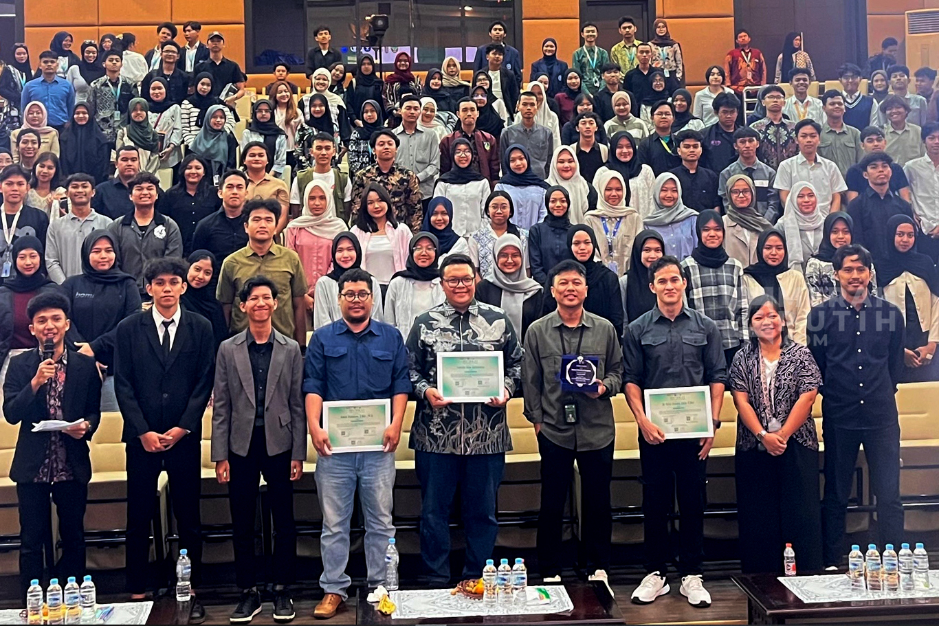 Dorong Kesadaran Ekologis Kemenhut Gelar Mangrove Goes to School di IPB University 