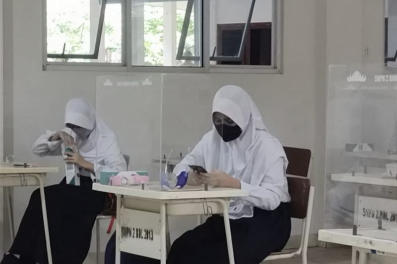 Kemendikbud Klaim Ada 25 Klaster COVID-19 Selama PTM, Anak Buah Anies Turun ke Lapangan