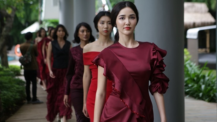 'Capsule Collection' Jeffry Tan Hadirkan Potret Perempuan Urban