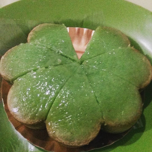 Bolu kemojo (Instagram/_putri.s_)