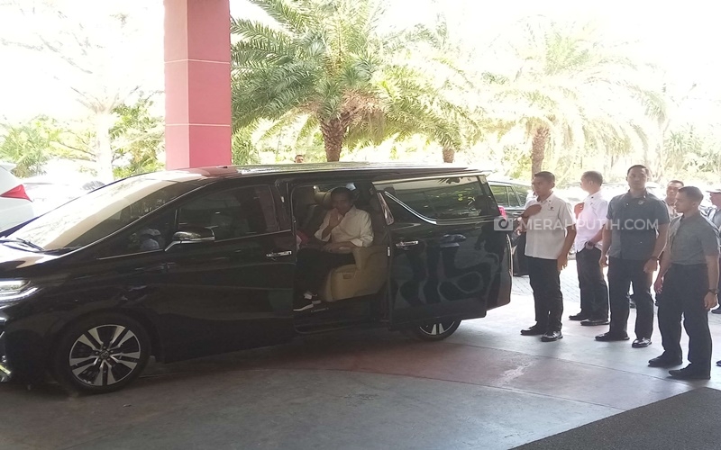  Jokowi Antarkan Cucunya Pentas Musik, Jan Ethes Nyanyikan 2 Lagu Ini