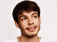 'Never Enough', Lagu Ikonis Rex Orange County dari Album 'Apricot Princess'