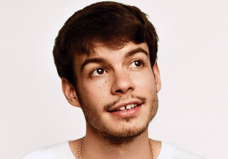 Rex Orange County Bawa Kenangan Masa Kecil dalam 'Grandma Song', Cerita tentang Kehilangan hingga Kerinduan