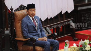 Presiden Jokowi Hadiri Sidang Pelantikan Anggota  DPR/DPD dan MPR RI 