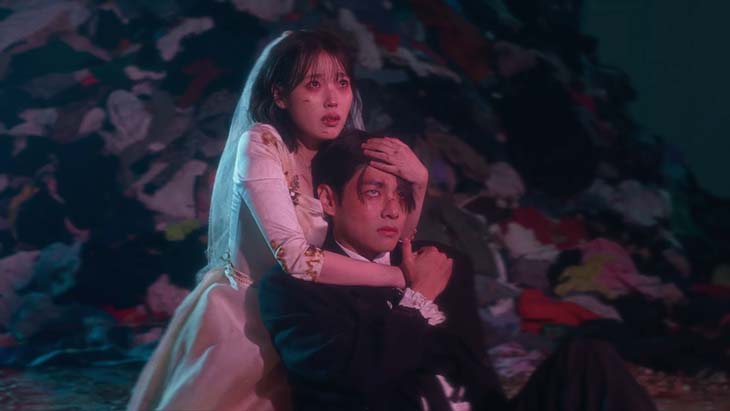 IU Mengaku Sungkan dengan V BTS setelah Videoklip ‘Love Wins All’